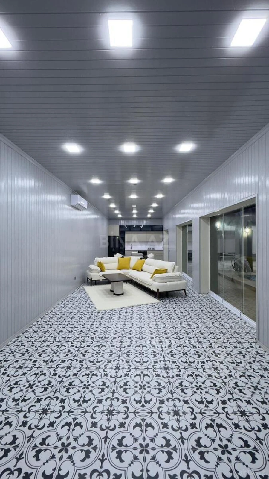 Satılır 5 otaqlı həyət evi 270 m²