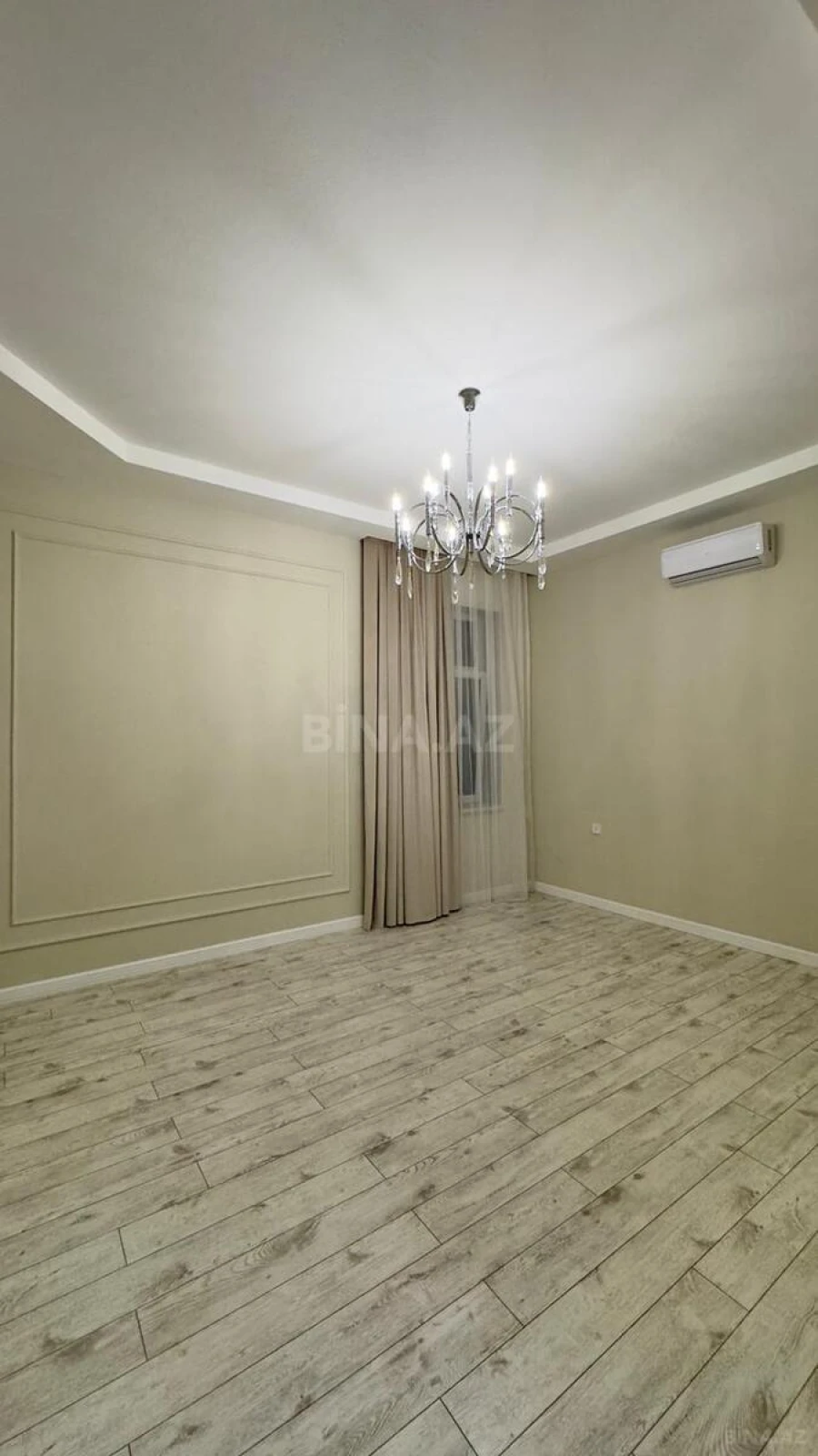 Satılır 5 otaqlı həyət evi 270 m²