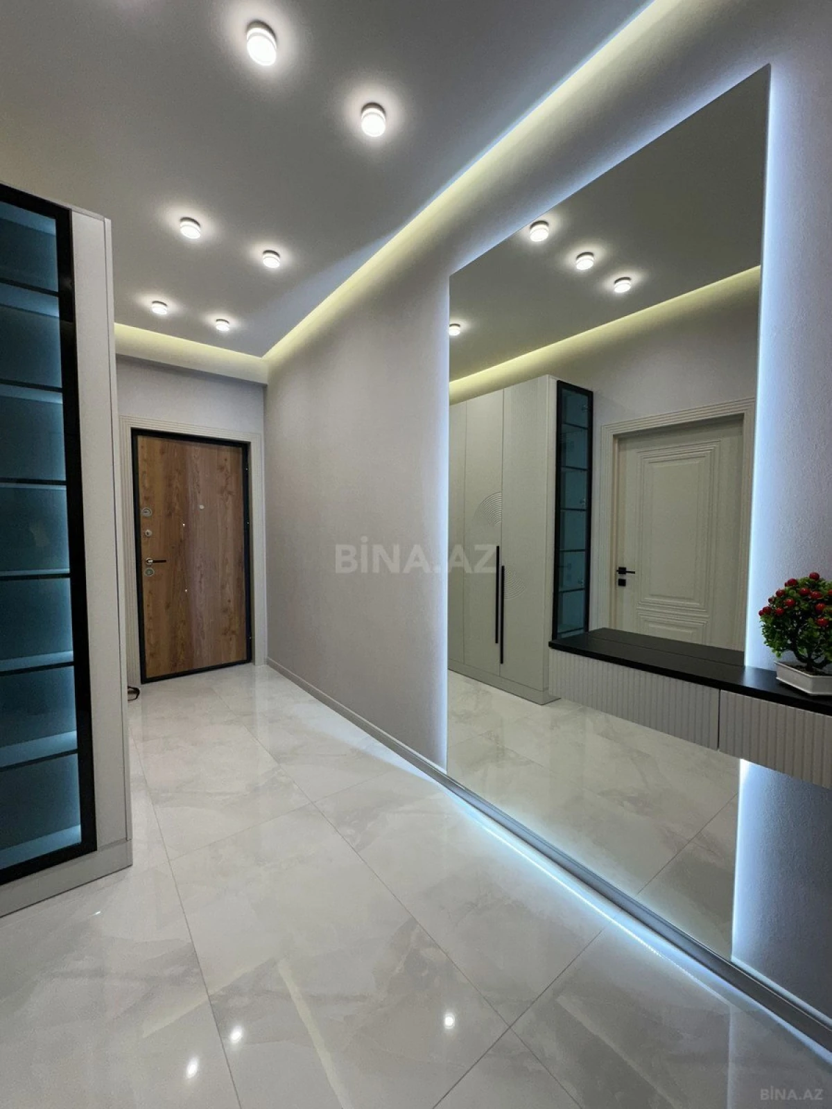 Satılır 2 otaqlı mənzil 55 m²