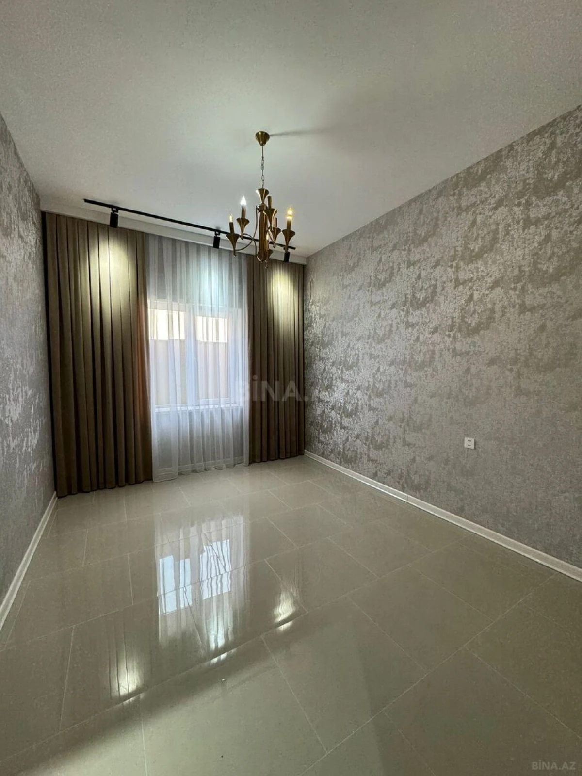 Satılır 4 otaqlı həyət evi 140 m²