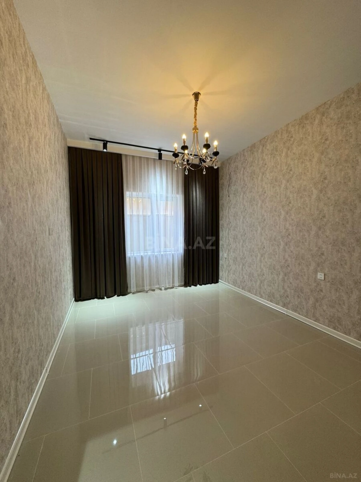 Satılır 4 otaqlı həyət evi 140 m²