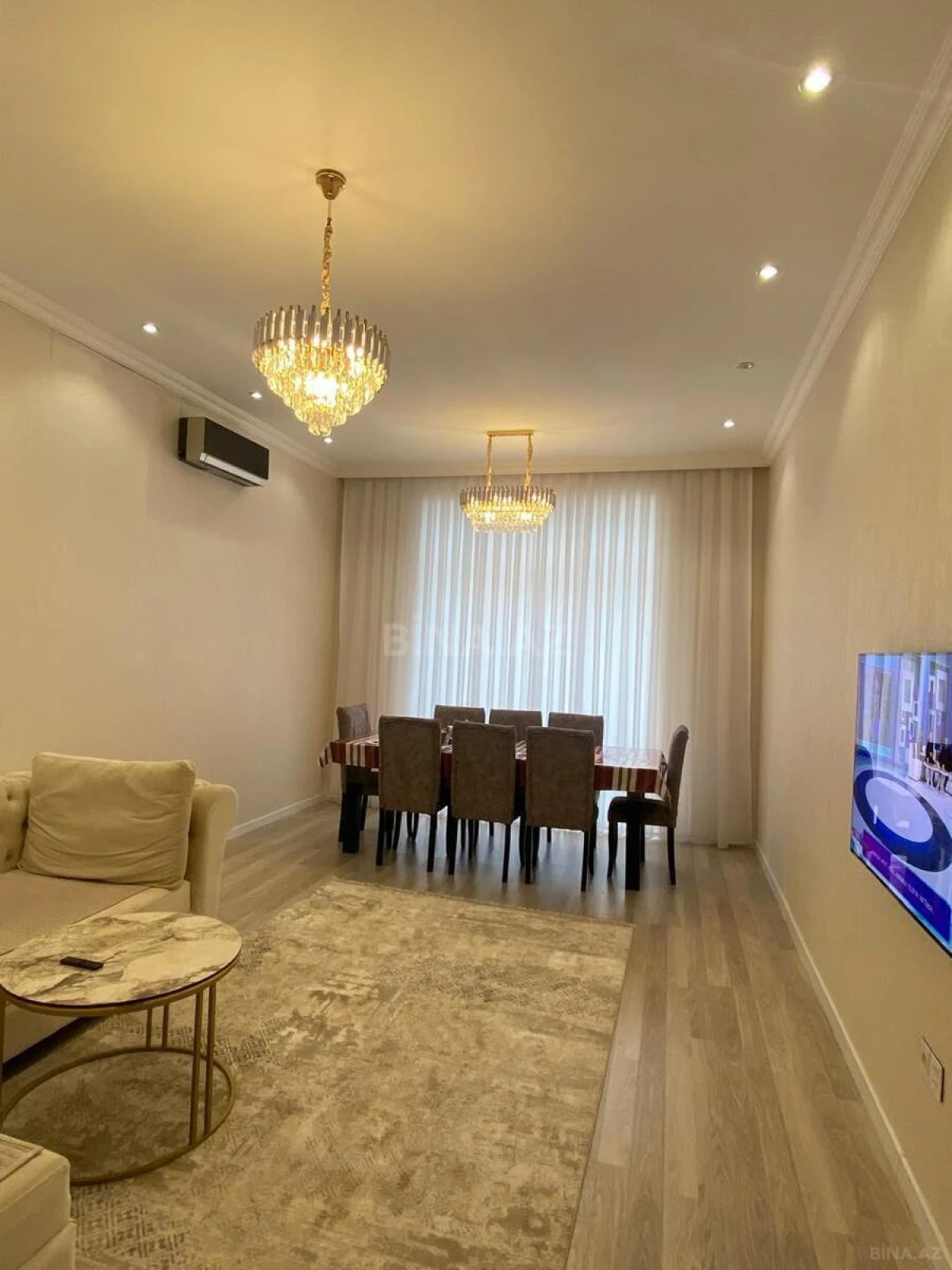 Satılır 3 otaqlı mənzil 130 m²