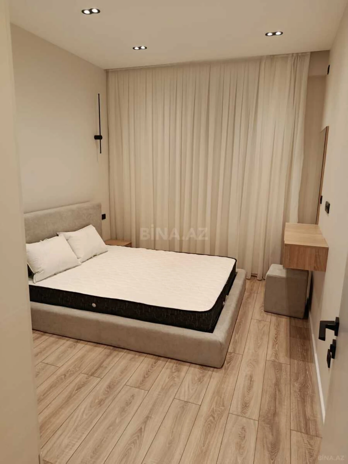 Kirayə verilir 2 otaqlı mənzil 57 m²