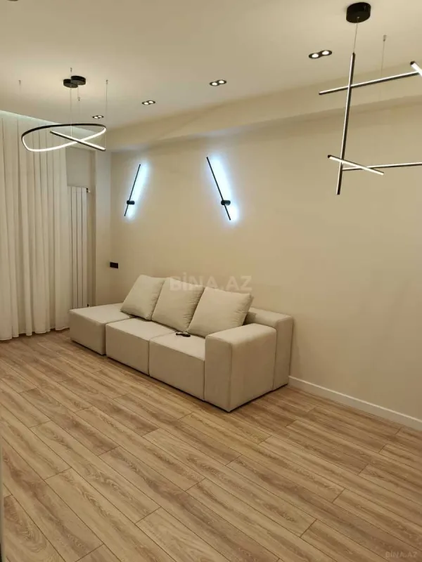 Kirayə verilir 2 otaqlı mənzil 57 m²