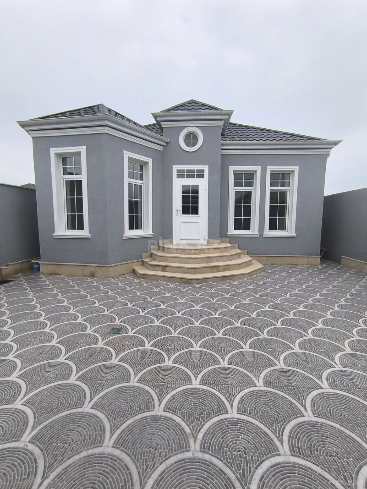 Satılır 4 otaqlı həyət evi 115 m²