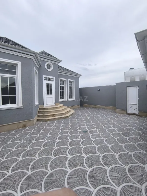 Satılır 4 otaqlı həyət evi 115 m²