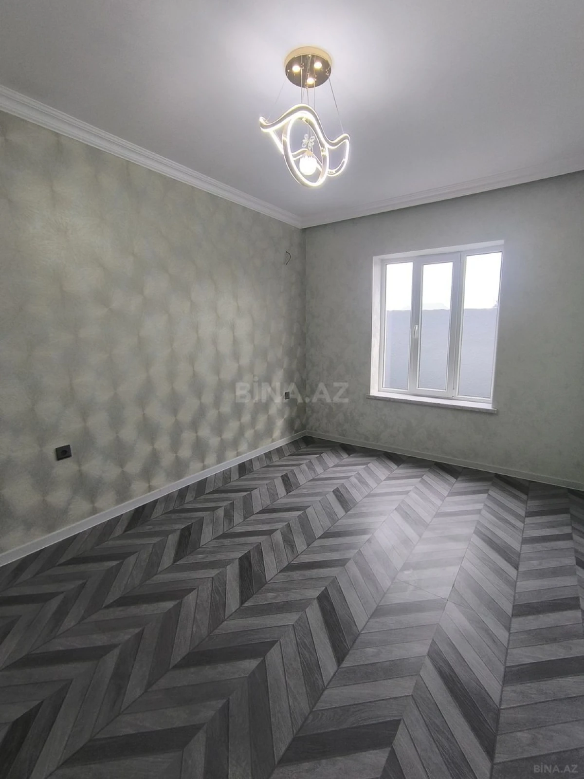 Satılır 4 otaqlı həyət evi 115 m²