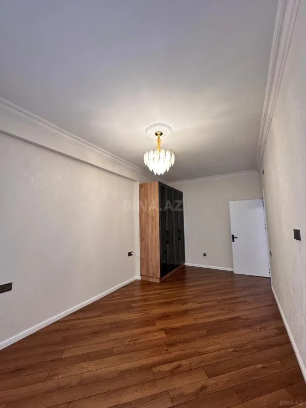 Satılır 3 otaqlı mənzil 110 m²