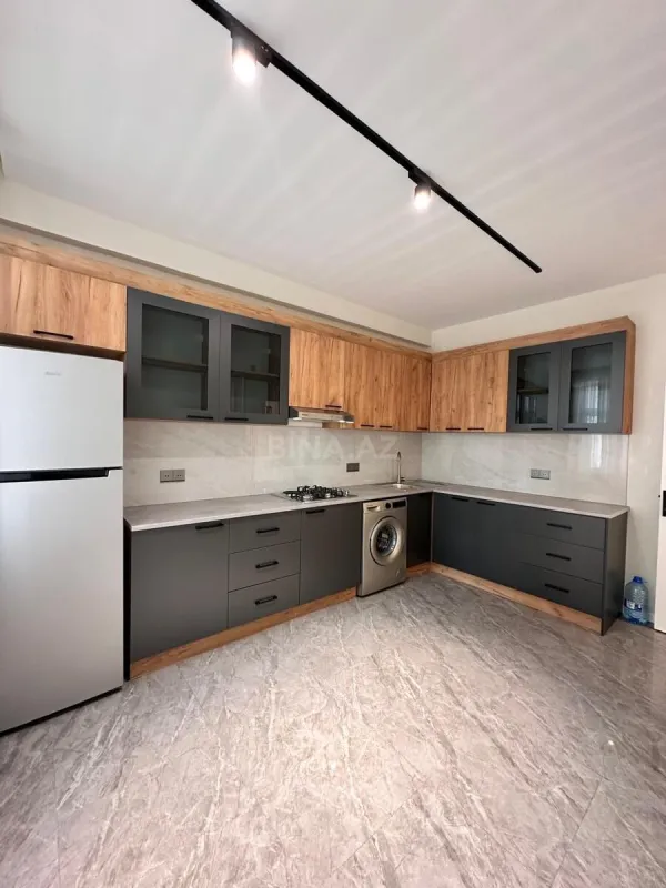 Satılır 3 otaqlı mənzil 110 m²