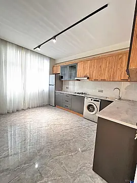 Satılır 3 otaqlı mənzil 110 m²