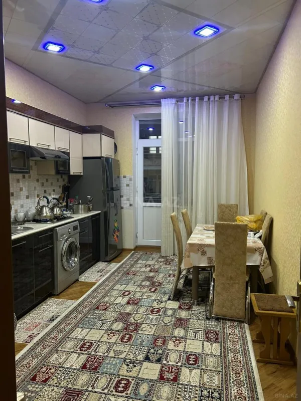 Satılır 2 otaqlı mənzil 100 m²