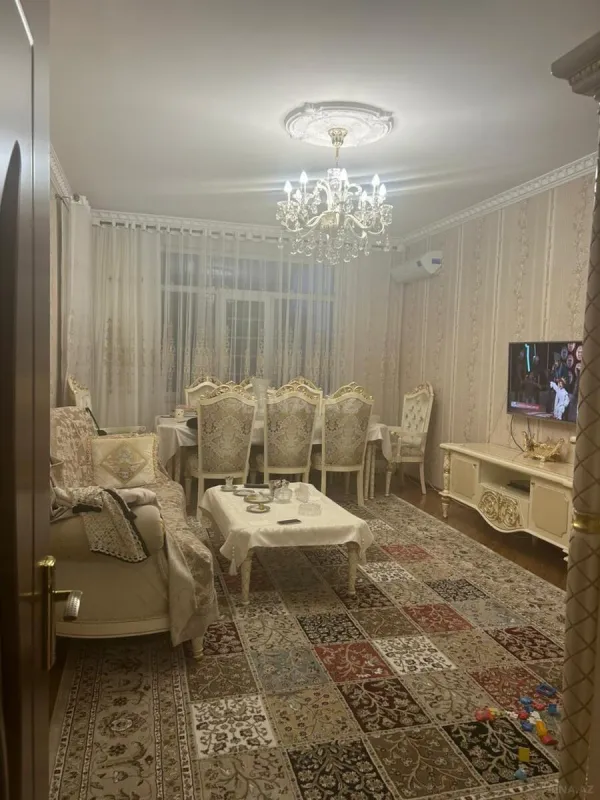 Satılır 2 otaqlı mənzil 100 m²