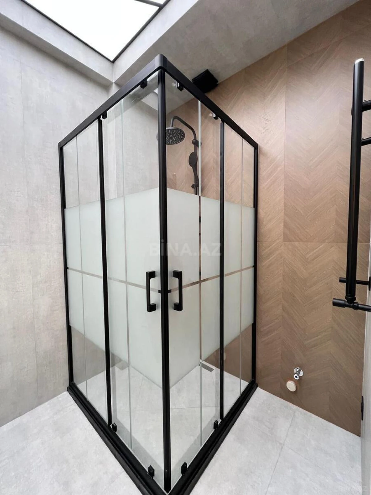 Satılır 2 otaqlı mənzil 55 m²