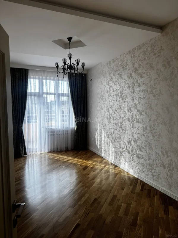 Satılır 3 otaqlı mənzil 100 m²