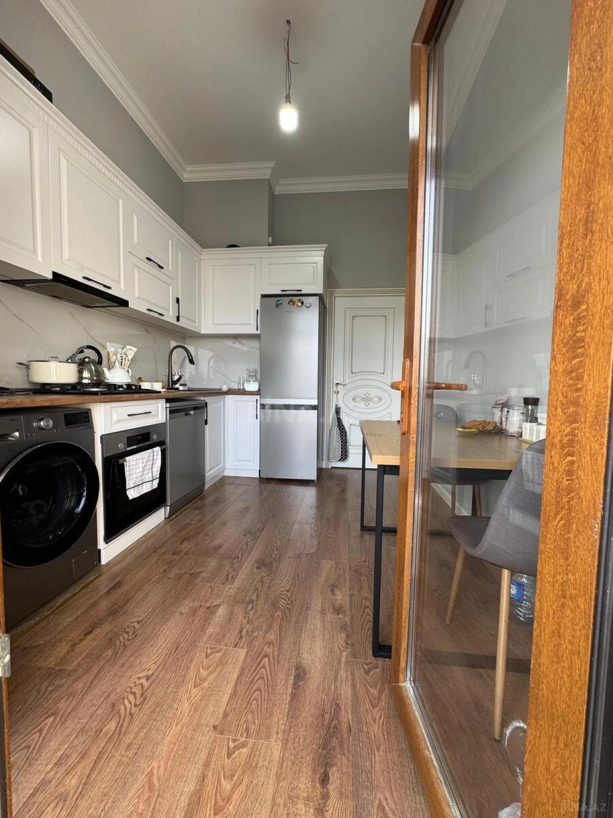 Satılır 2 otaqlı mənzil 62 m²