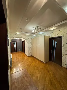 Kirayə verilir 3 otaqlı mənzil 135 m²