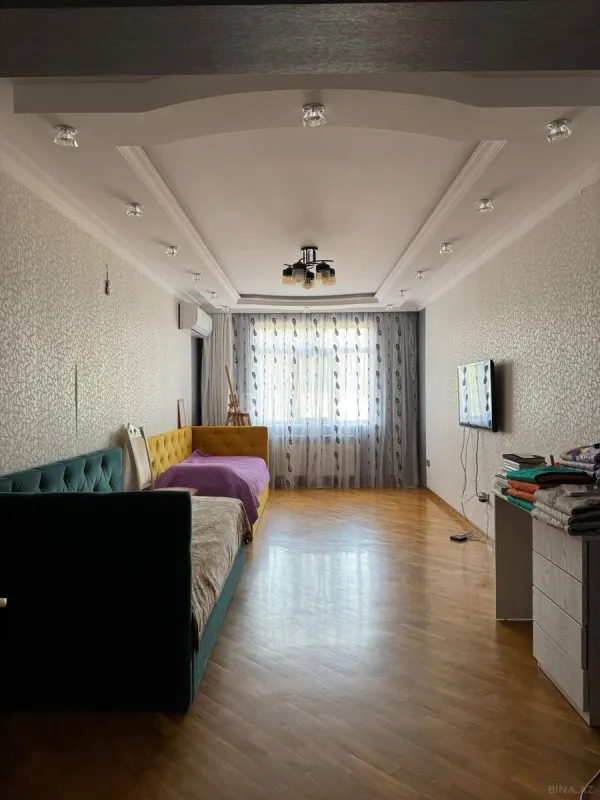 Kirayə verilir 3 otaqlı mənzil 135 m²
