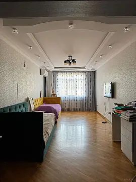Kirayə verilir 3 otaqlı mənzil 135 m²
