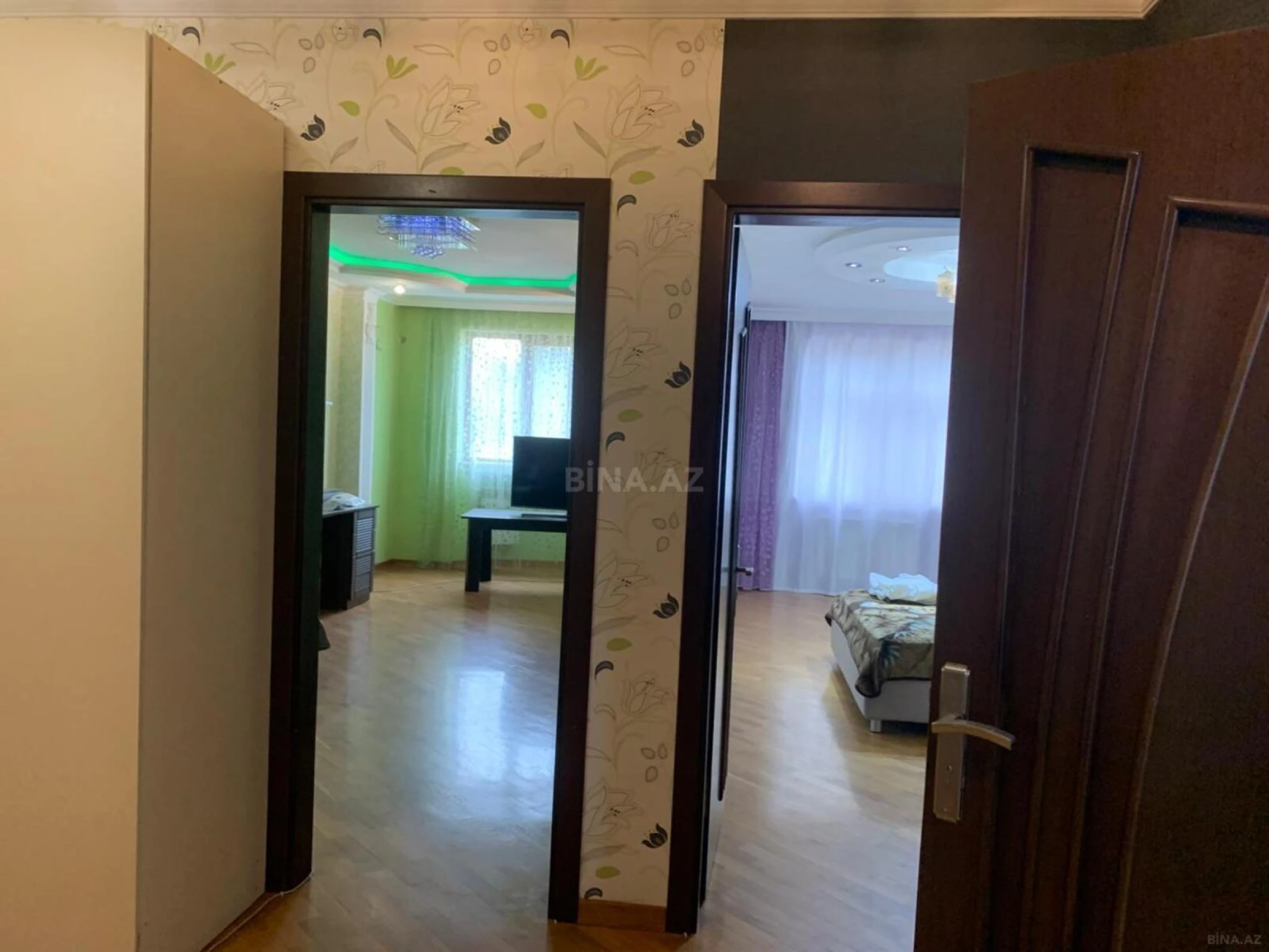Kirayə verilir 3 otaqlı mənzil 135 m²