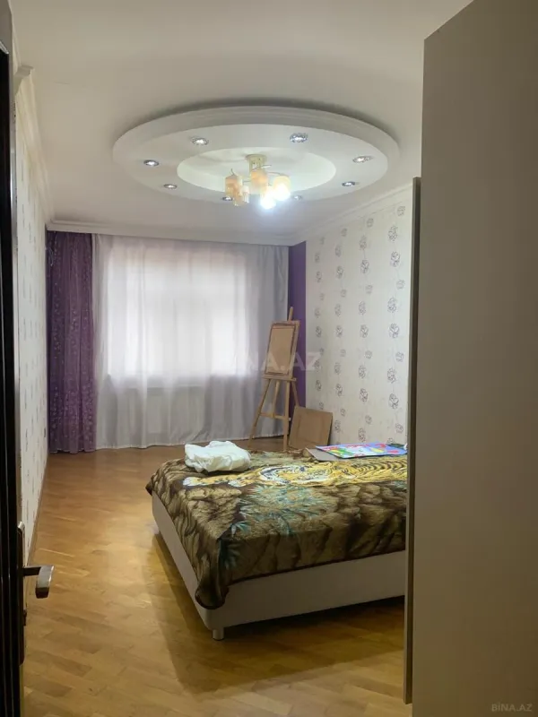 Kirayə verilir 3 otaqlı mənzil 135 m²