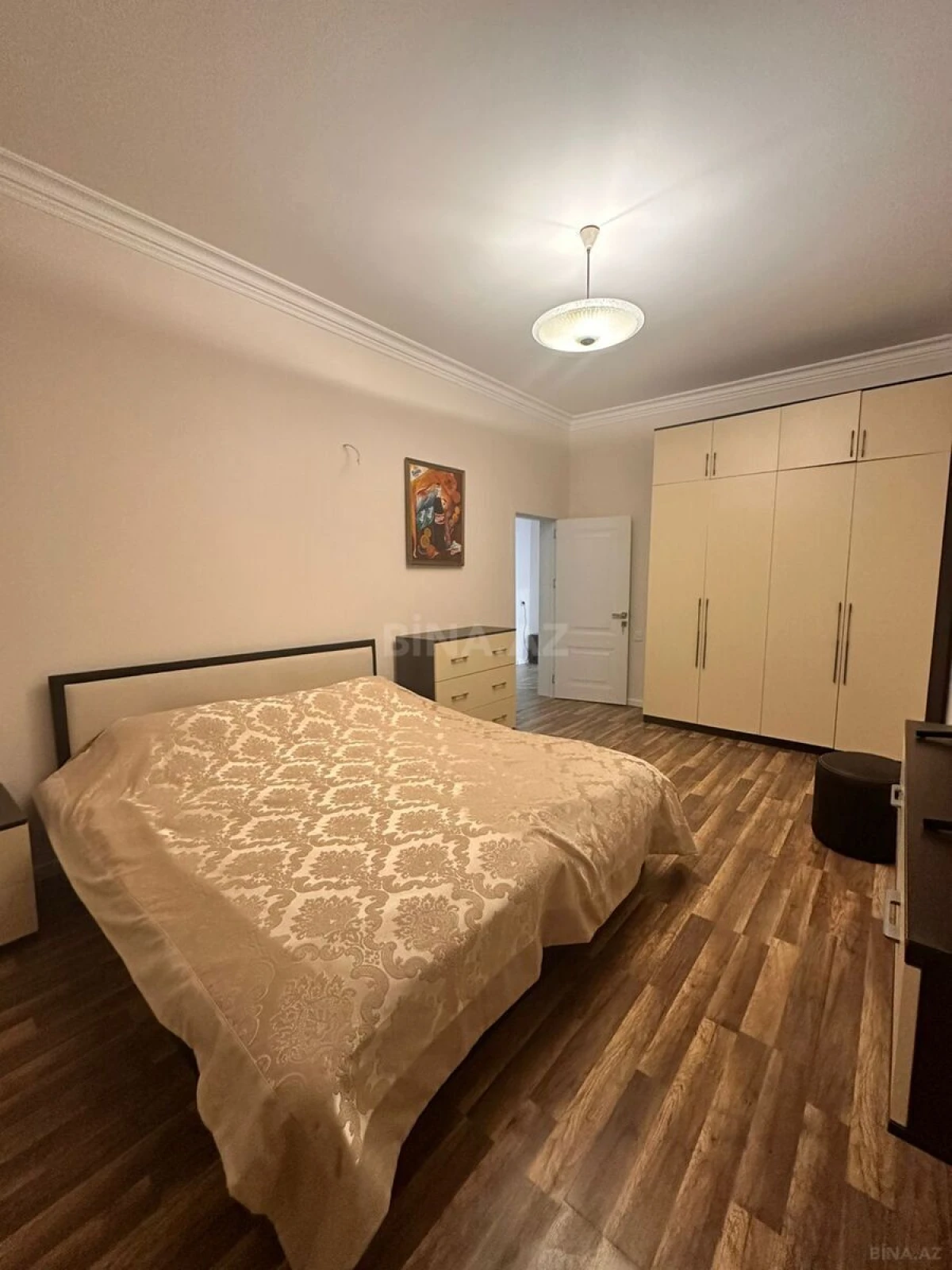 Satılır 5 otaqlı həyət evi 172 m²