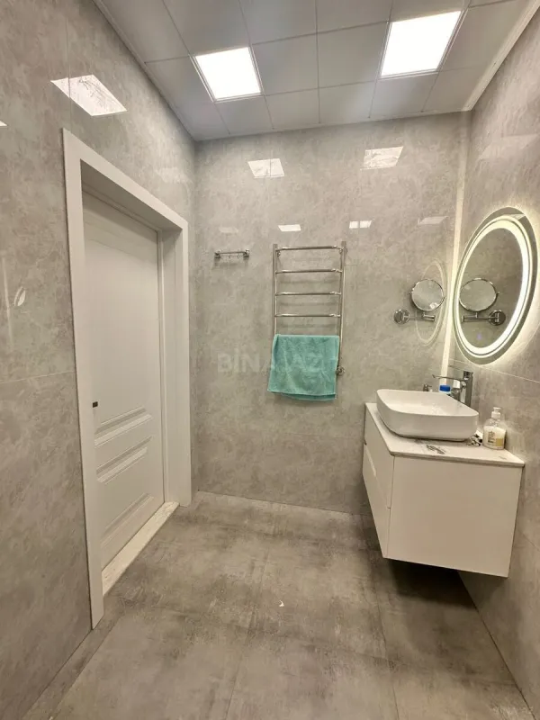 Satılır 5 otaqlı həyət evi 172 m²