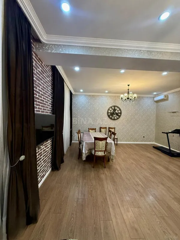 Satılır 4 otaqlı həyət evi 166 m²