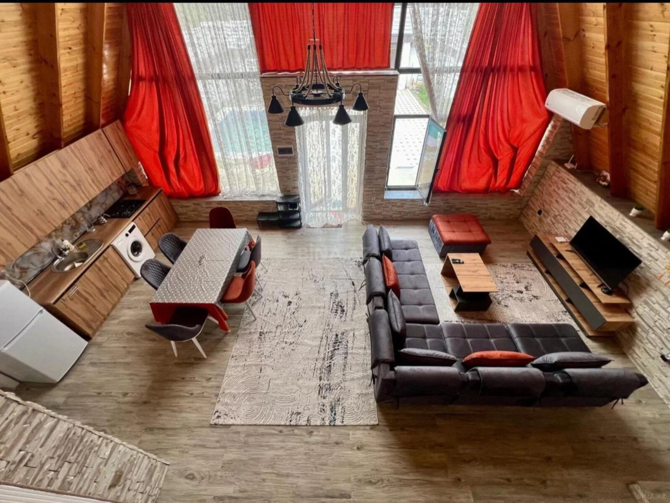 Satılır 5 otaqlı həyət evi 130 m²