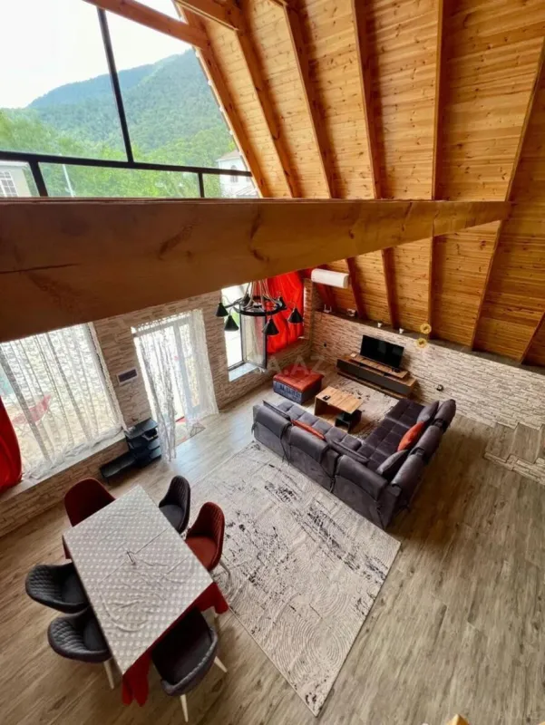 Satılır 5 otaqlı həyət evi 130 m²