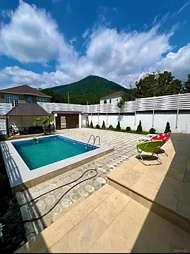 Satılır 5 otaqlı həyət evi 130 m² — Qəbələ 5 otaq 130.00 m²