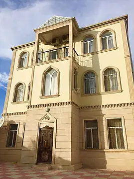 Satılır 6 otaqlı həyət evi 270 m² — Bakı, Badamdar 6 otaq 270.00 m²