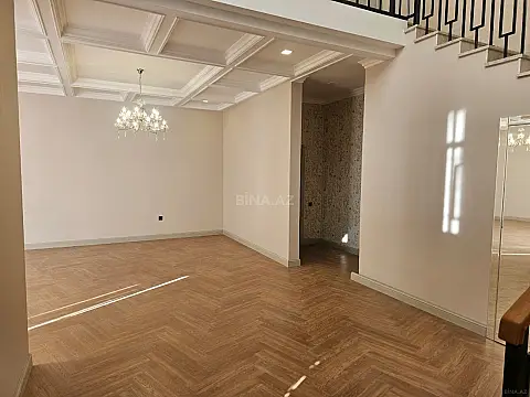 Satılır 5 otaqlı həyət evi 220 m²