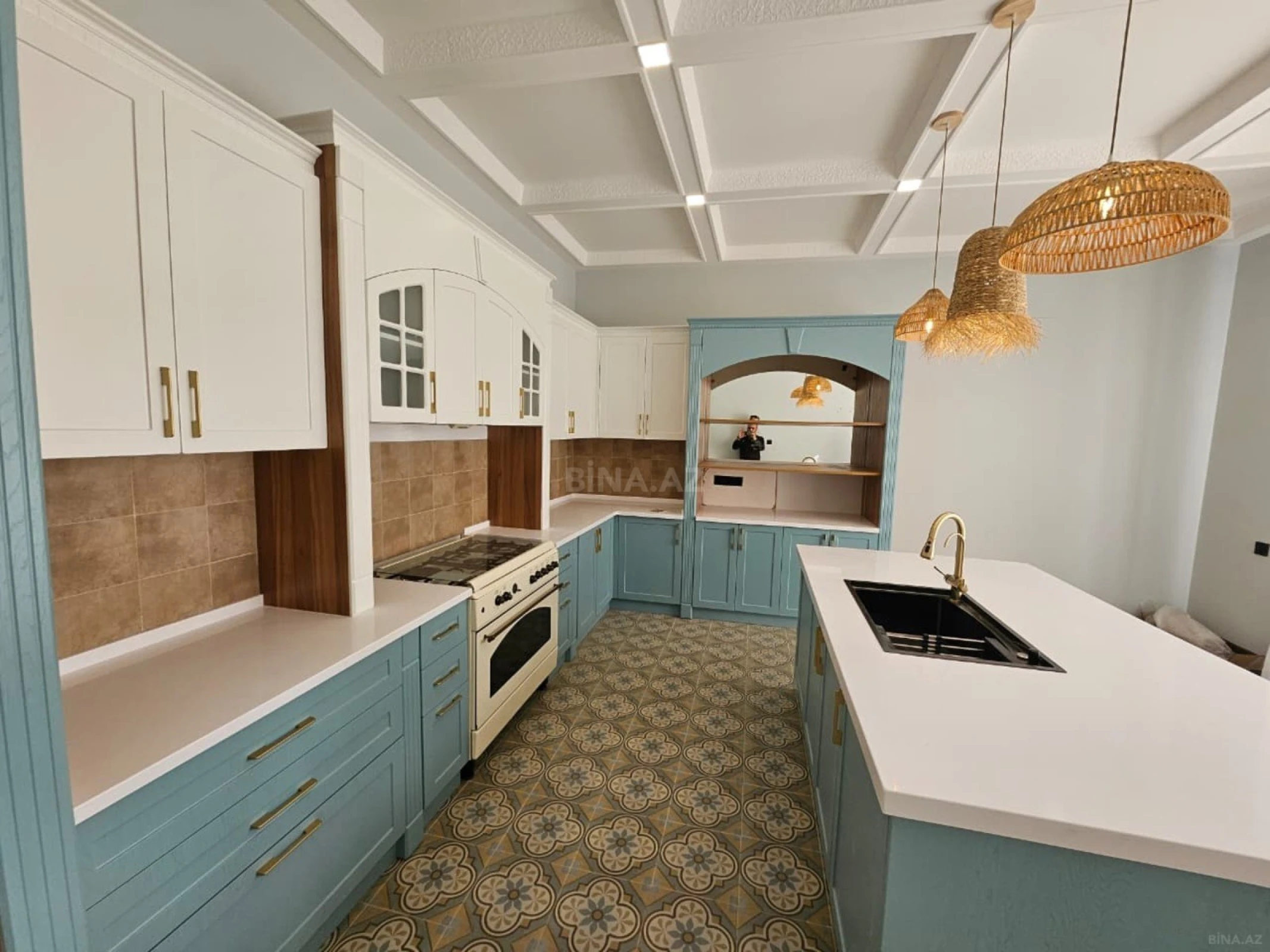 Satılır 5 otaqlı həyət evi 220 m²