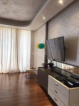 Satılır 6 otaqlı həyət evi 360 m²