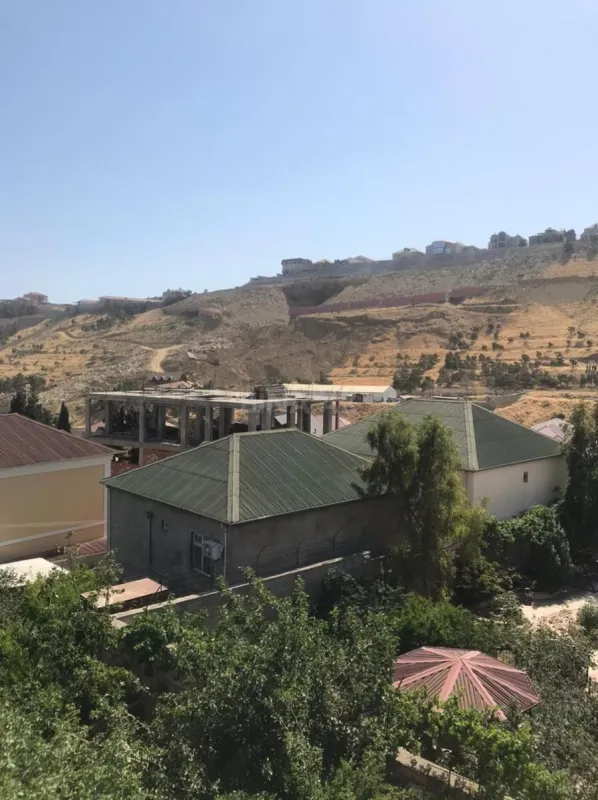 Satılır 6 otaqlı həyət evi 360 m²