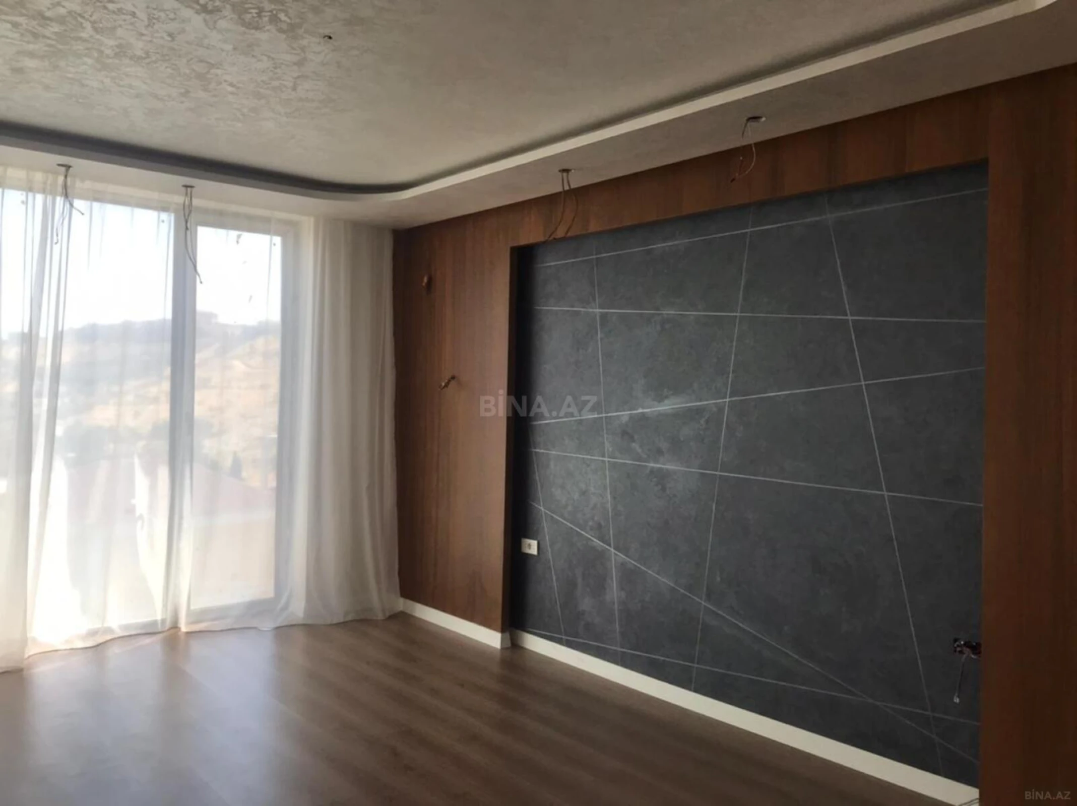 Satılır 6 otaqlı həyət evi 360 m²