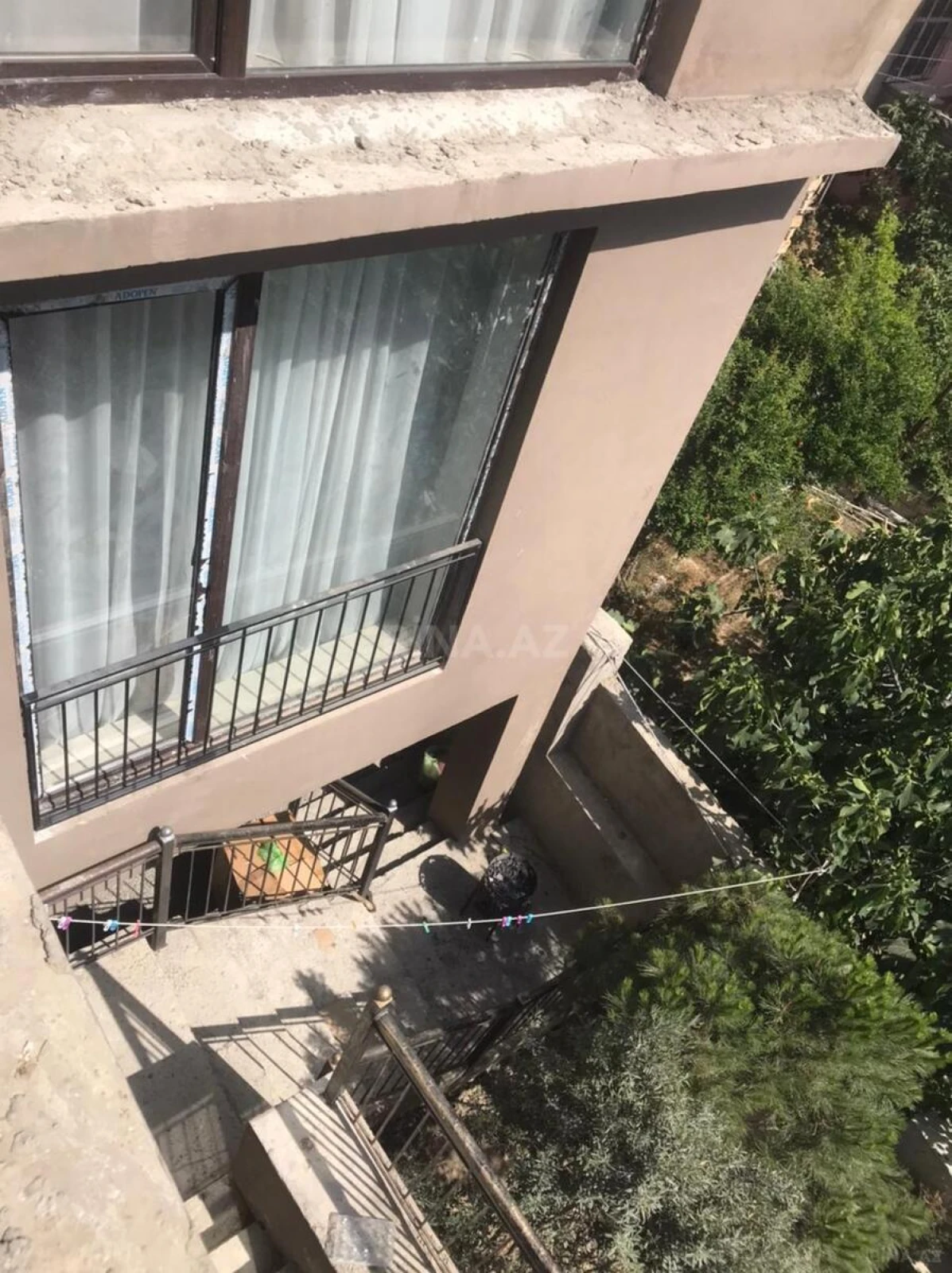 Satılır 6 otaqlı həyət evi 360 m²