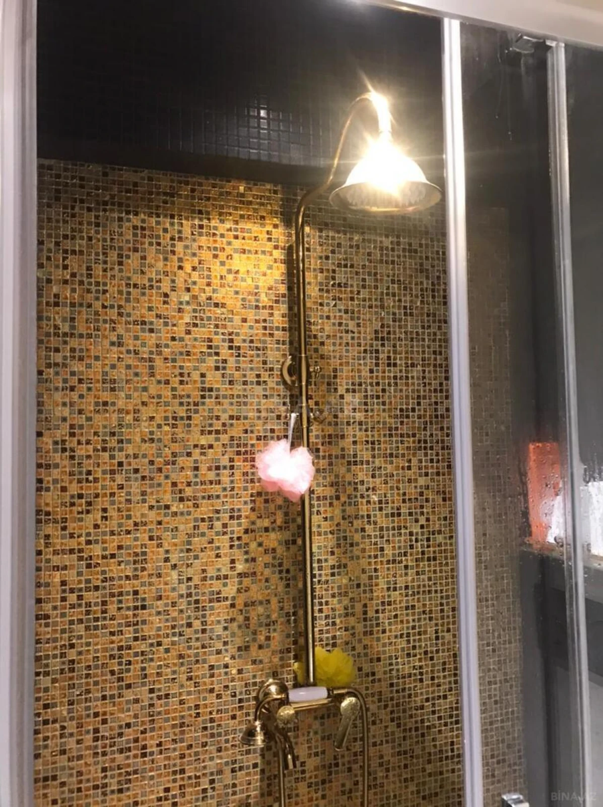 Satılır 6 otaqlı həyət evi 360 m²