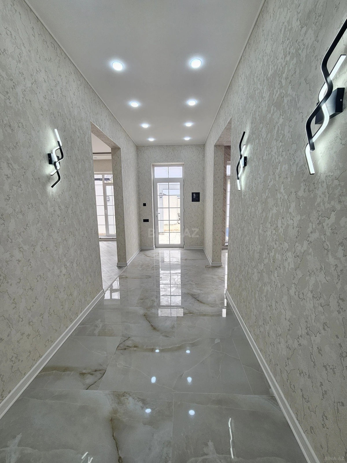 Satılır 4 otaqlı həyət evi 140 m²