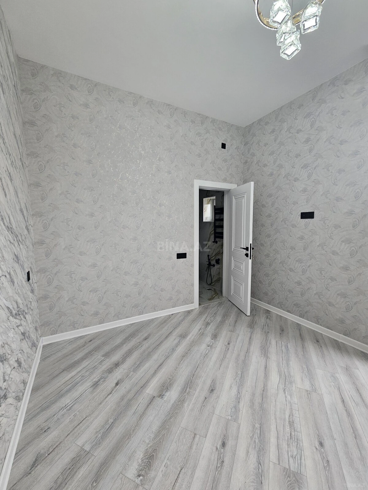 Satılır 4 otaqlı həyət evi 140 m²