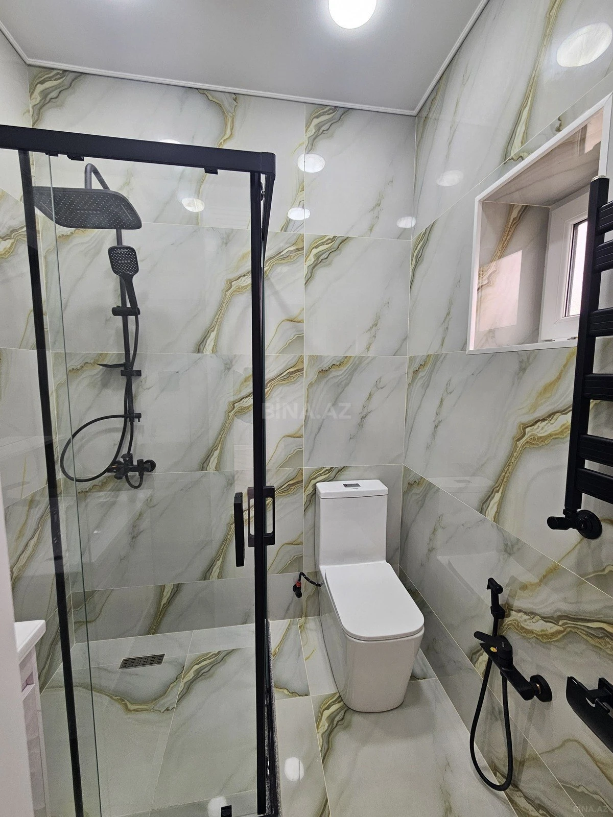 Satılır 4 otaqlı həyət evi 140 m²