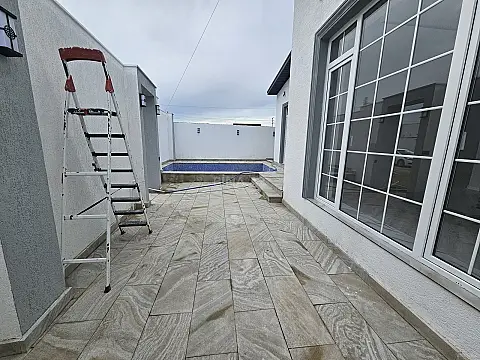 Satılır 4 otaqlı həyət evi 140 m²