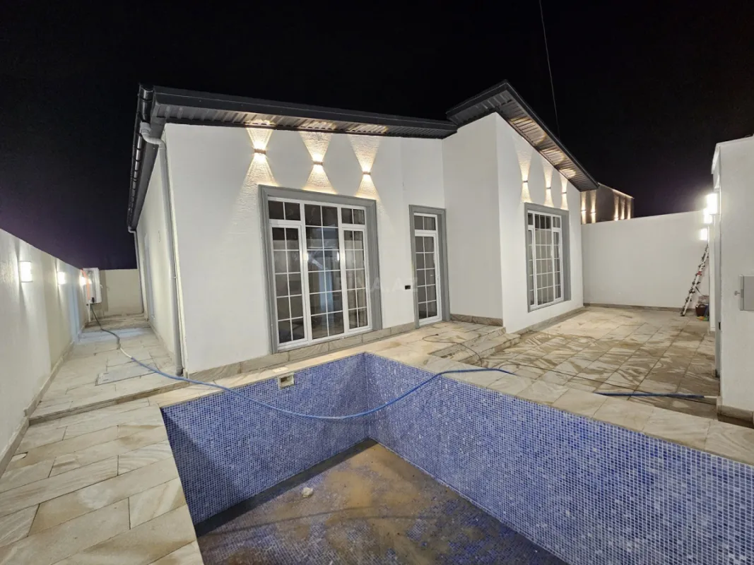 Satılır 4 otaqlı həyət evi 140 m²