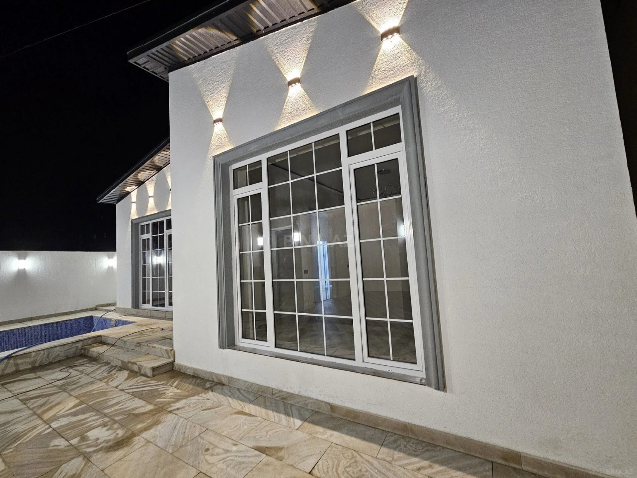 Satılır 4 otaqlı həyət evi 140 m²