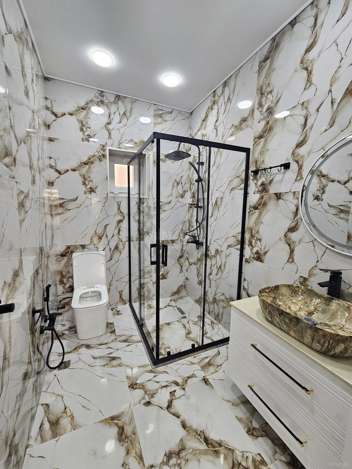 Satılır 4 otaqlı həyət evi 140 m²