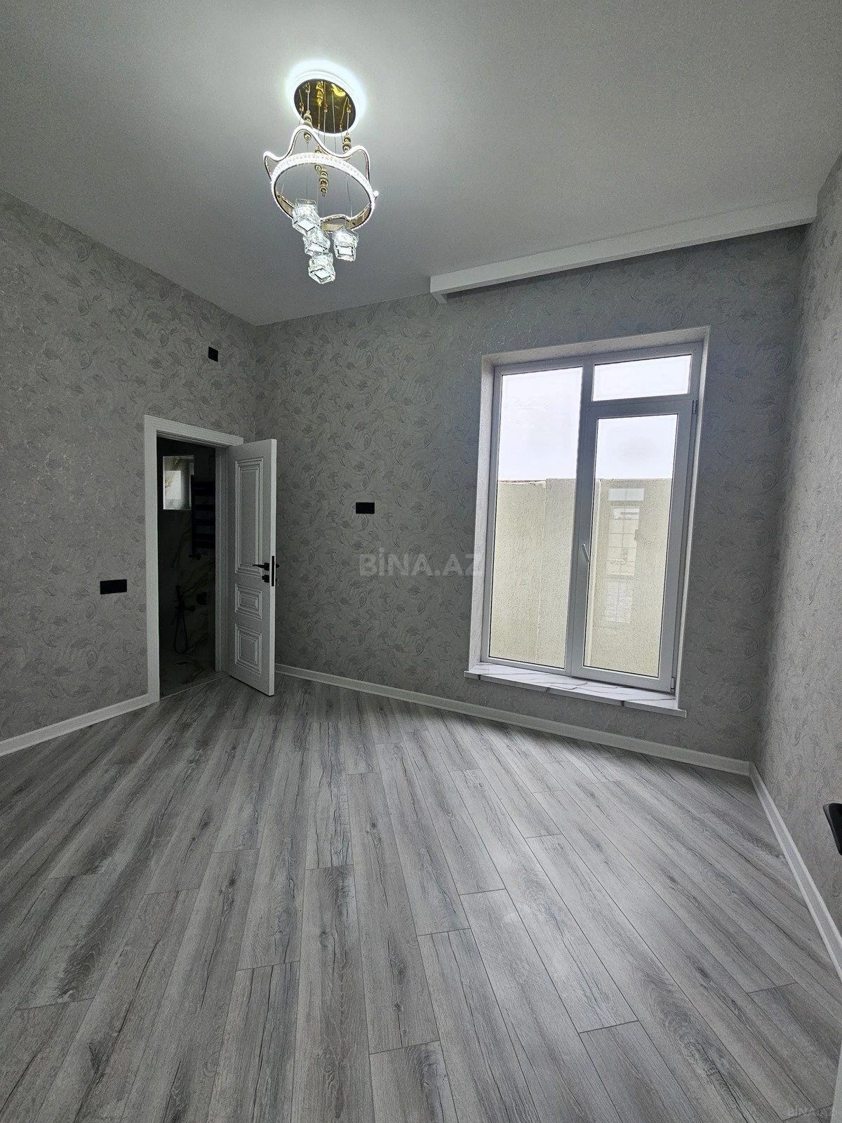 Satılır 4 otaqlı həyət evi 140 m²
