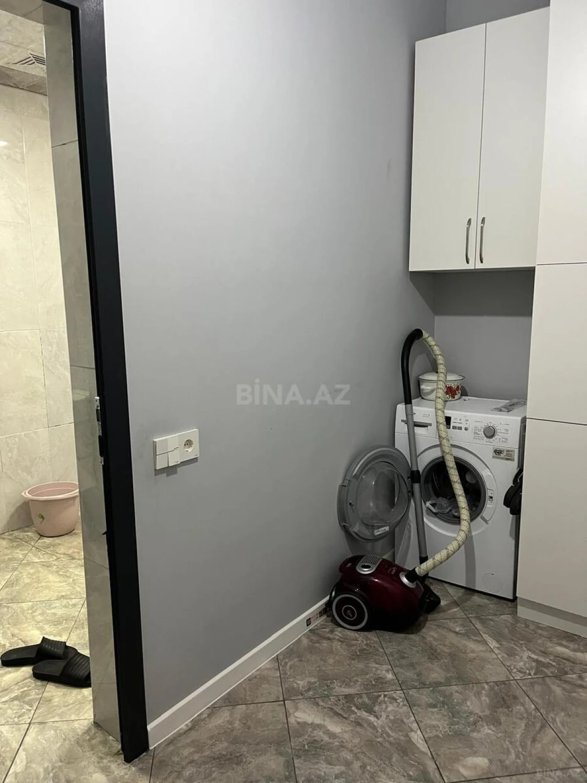 Satılır 7 otaqlı həyət evi 250 m²