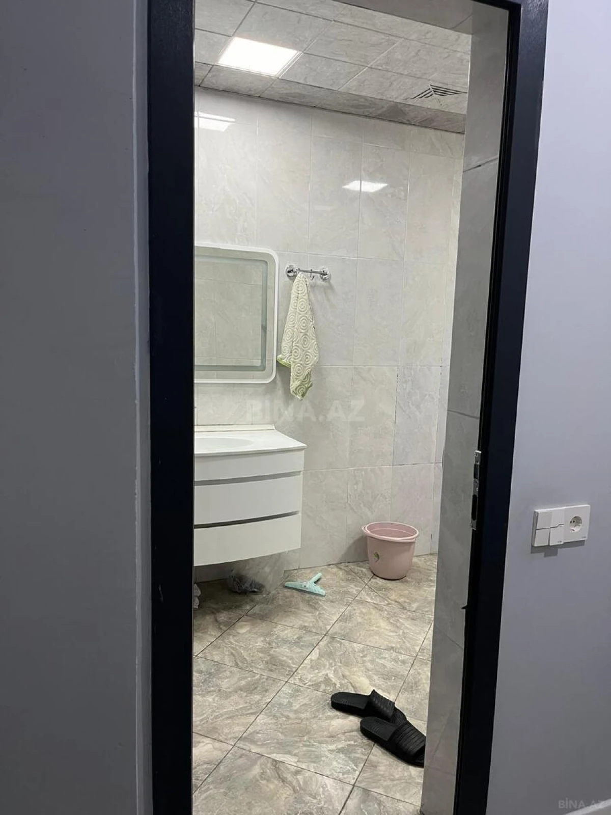 Satılır 7 otaqlı həyət evi 250 m²