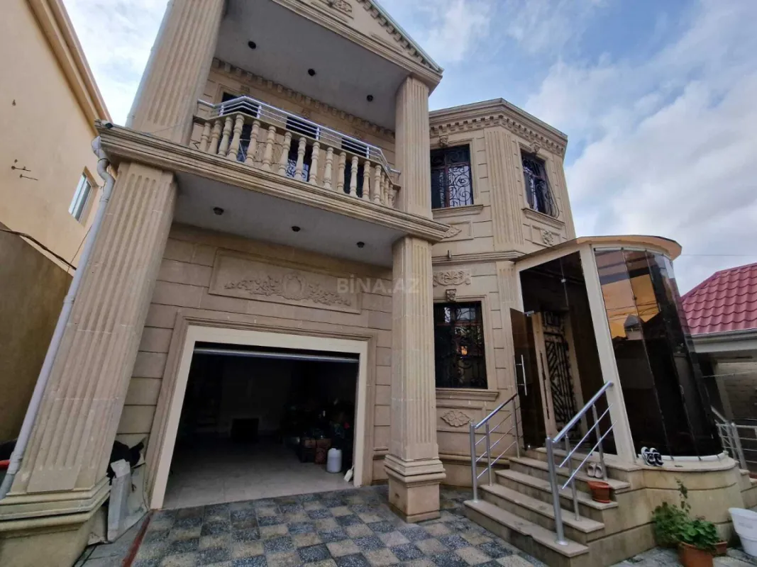 Satılır 5 otaqlı həyət evi 214 m²