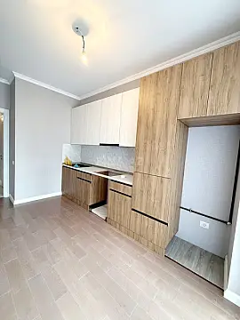 Satılır 3 otaqlı mənzil 83 m²